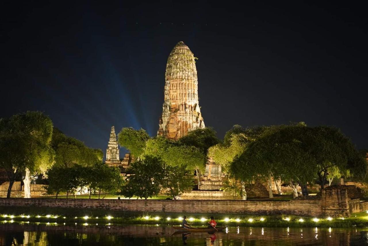 Plus Hostel Ayutthaya Esterno foto