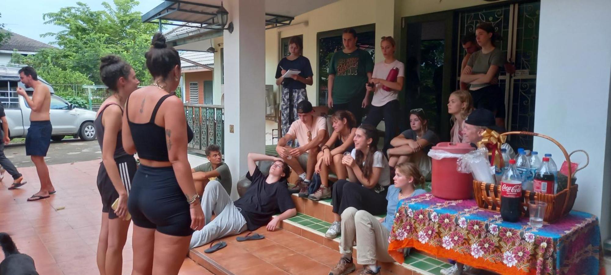 Plus Hostel Ayutthaya Esterno foto